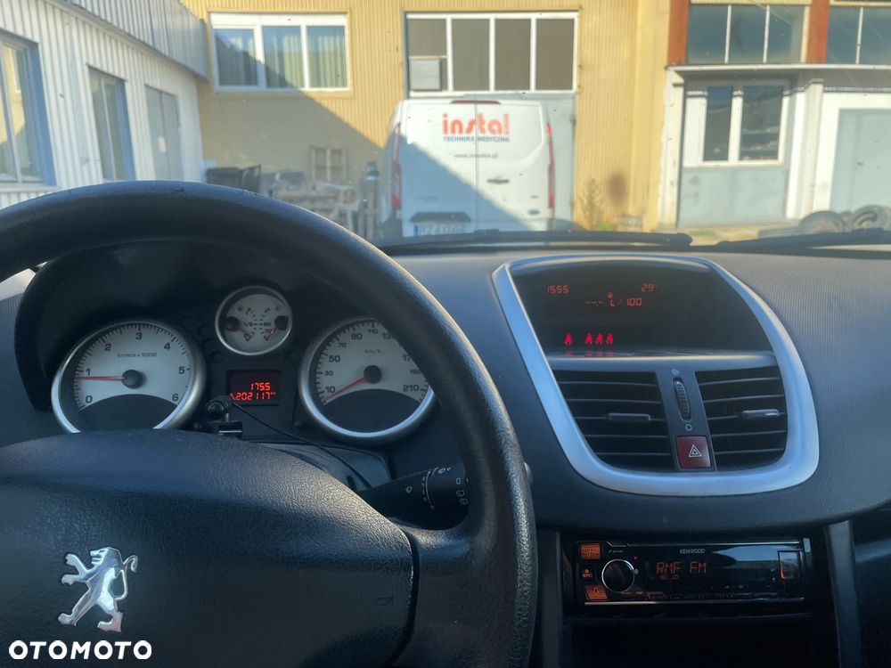 Peugeot 207 1.6 HDi - 15