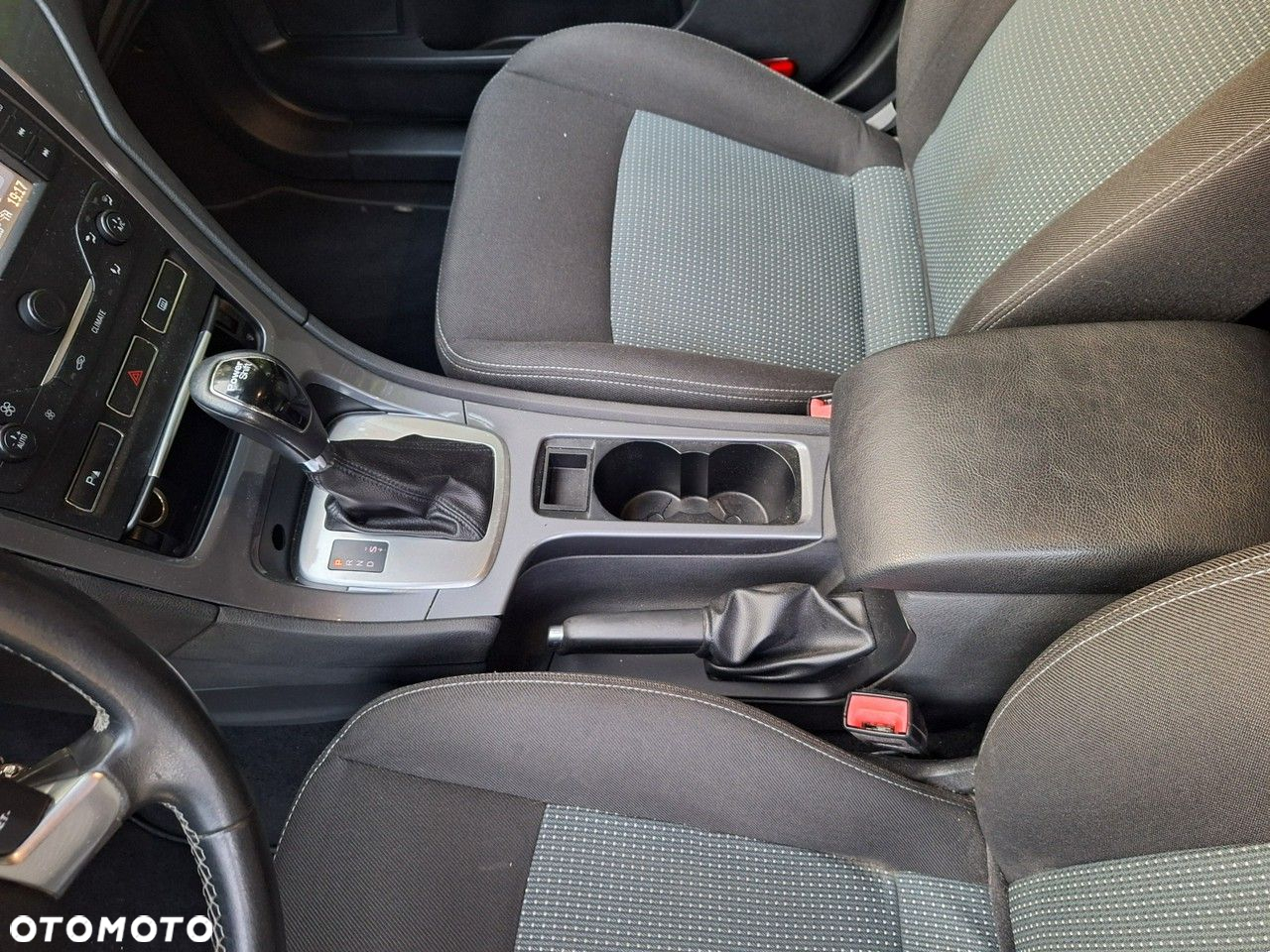 Ford Mondeo 2.0 TDCI Titanium - 25