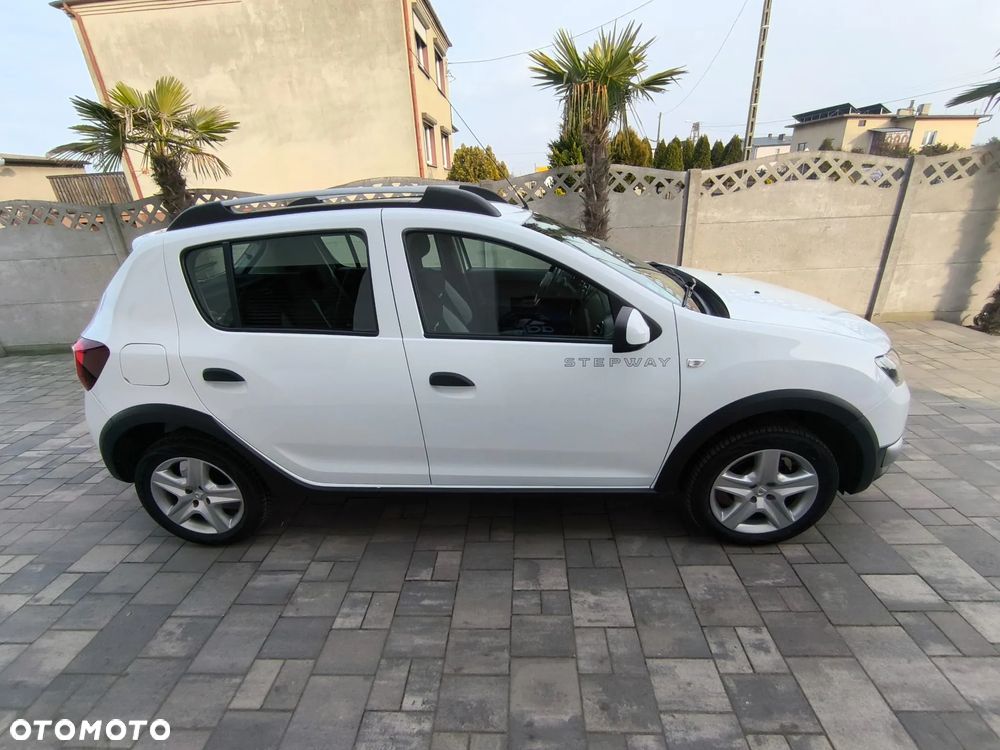 Dacia Sandero 1.5 dCi Laureate - 8