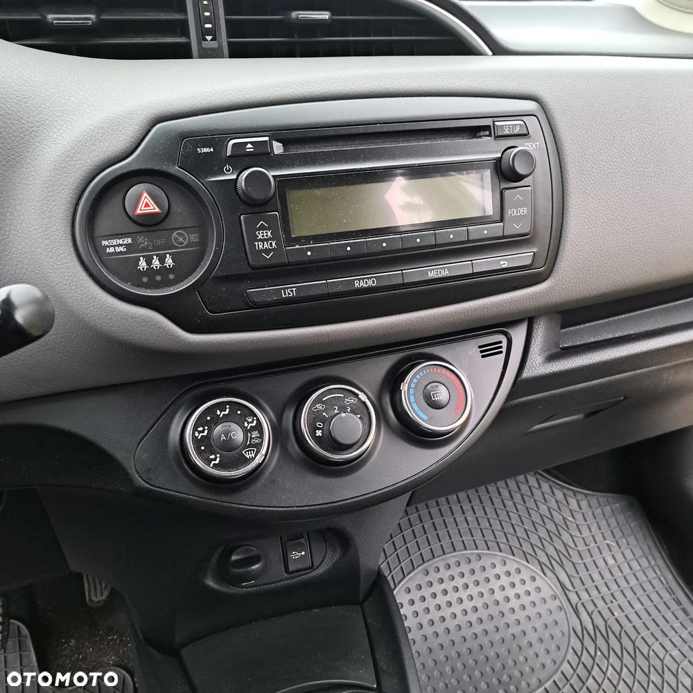 Toyota Yaris 1.4 D-4D Active EU6 - 14