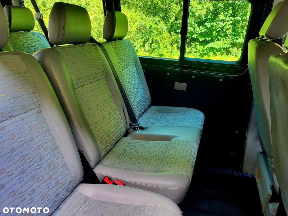 Volkswagen Transporter - 16