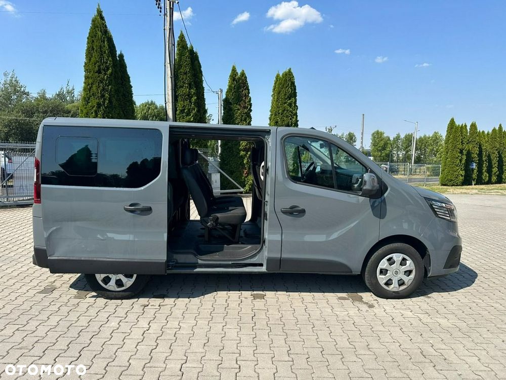 Renault Trafic - 13
