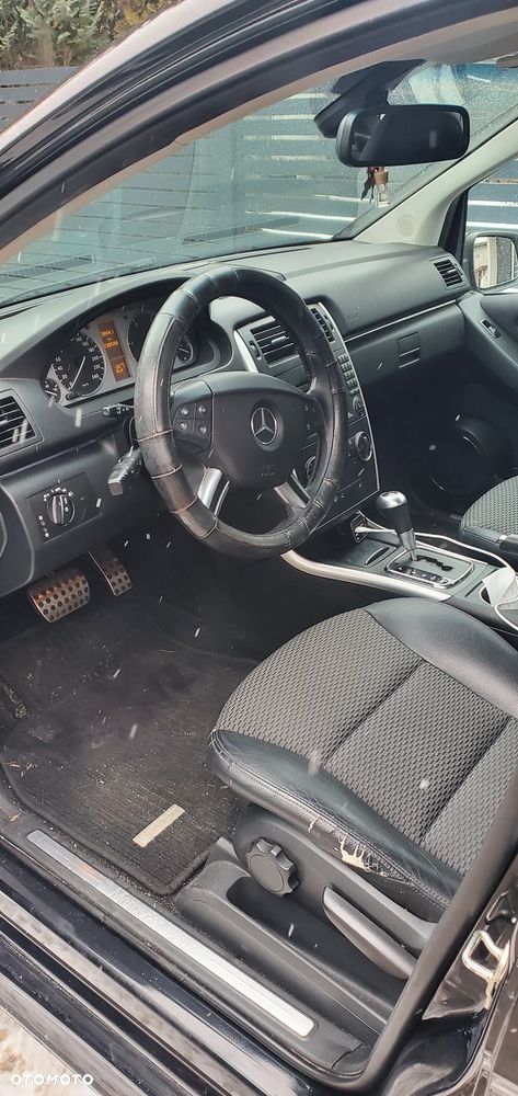 Mercedes-Benz Klasa B 200 CDI DPF Autotronic - 14
