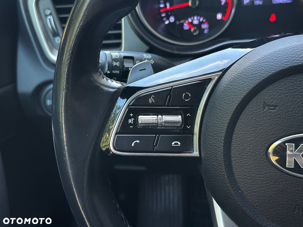 Kia Ceed - 30