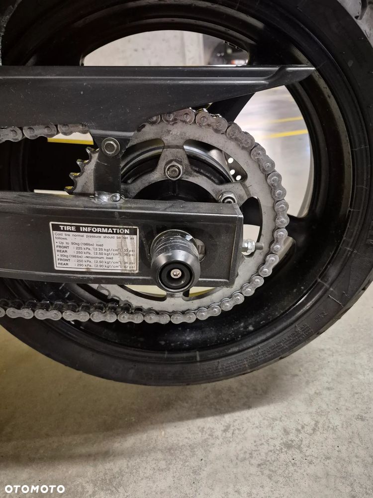 Yamaha FZ6 - 19