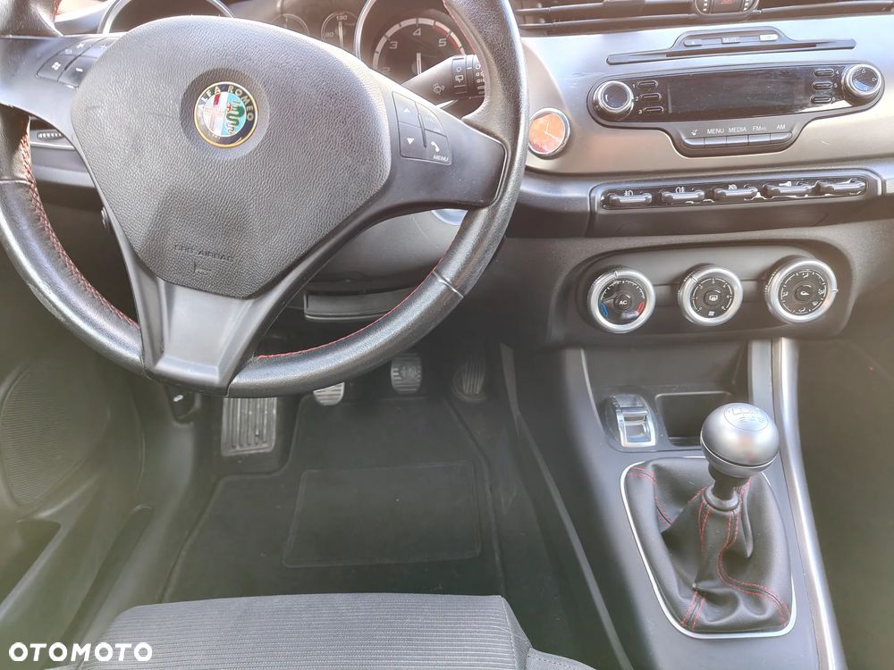 Alfa Romeo Giulietta 2.0 JTDM 16V - 19
