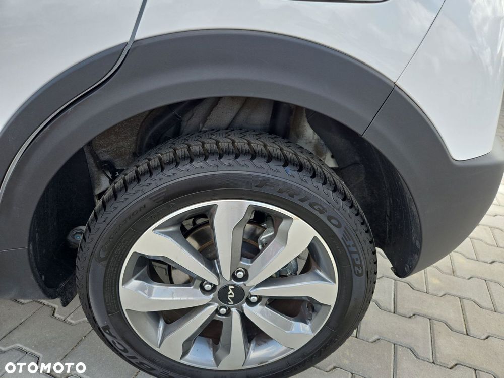 Kia Stonic 1.0 T-GDI M DCT - 11