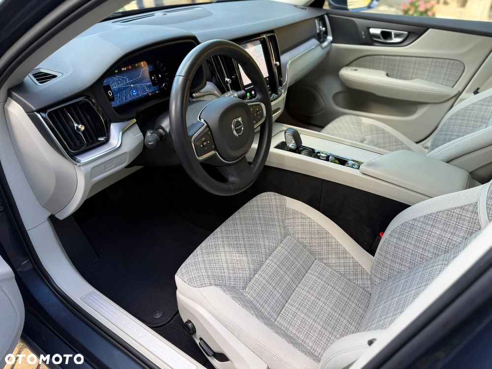 Volvo V60 B4 D Core - 9