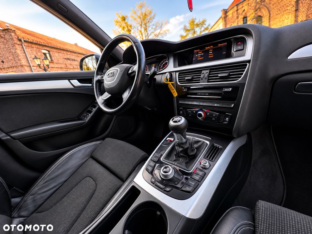 Audi A4 Avant 2.0 TDI Quattro Sport - 22