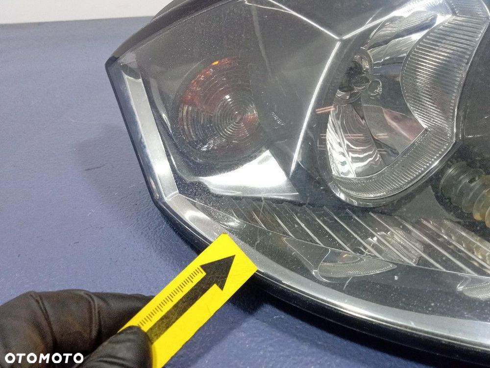 AUDI A2 8Z REFLEKTOR PRAWY PRZÓD LAMPA EU 8Z0941004H - 8