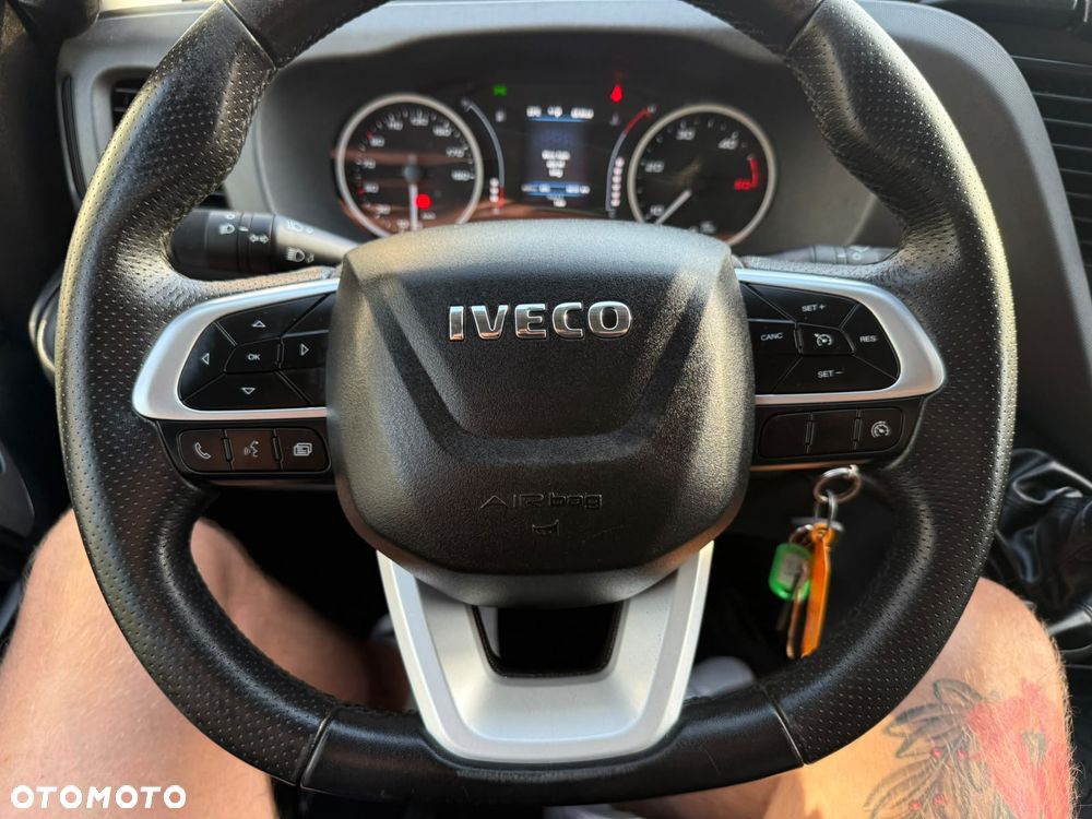 Iveco Daily 35S180, 3.0 180KM, L3H2, HiMatic, Winda, Niski przebieg - 33