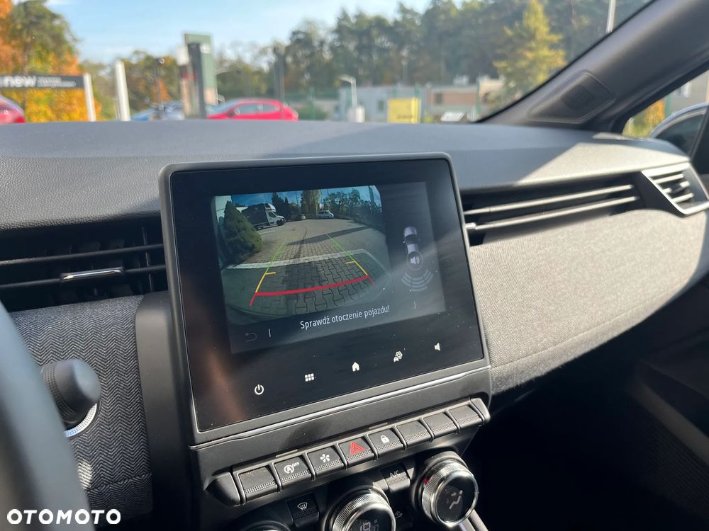 Renault Clio - 24