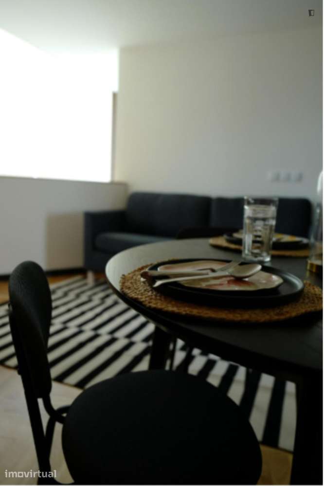 Quarto - localizado em Paranhos Porto - Grande imagem: 4/12