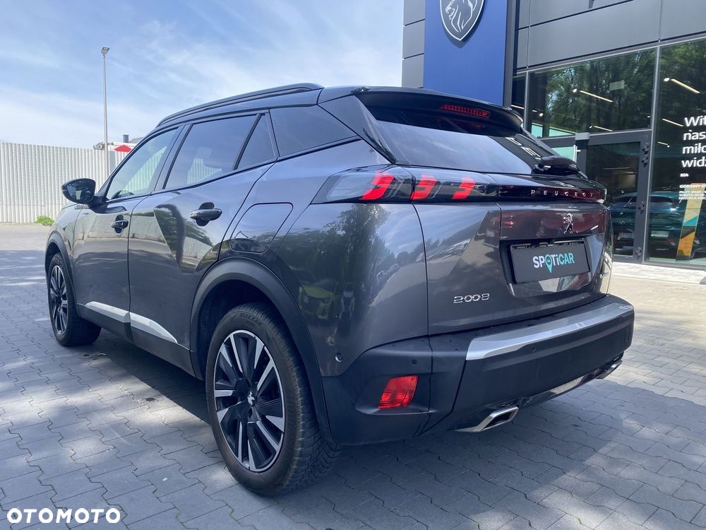 Peugeot 2008 1.2 PureTech GT Line S&S - 4