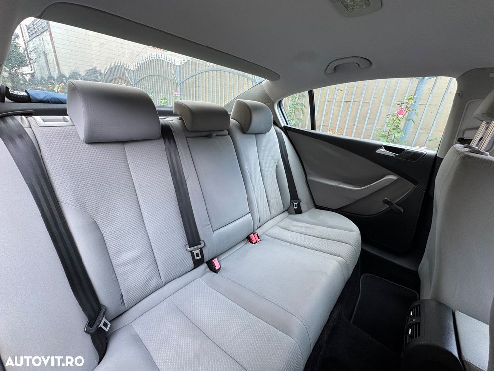 Volkswagen Passat 2.0TDI Highline DPF - 8