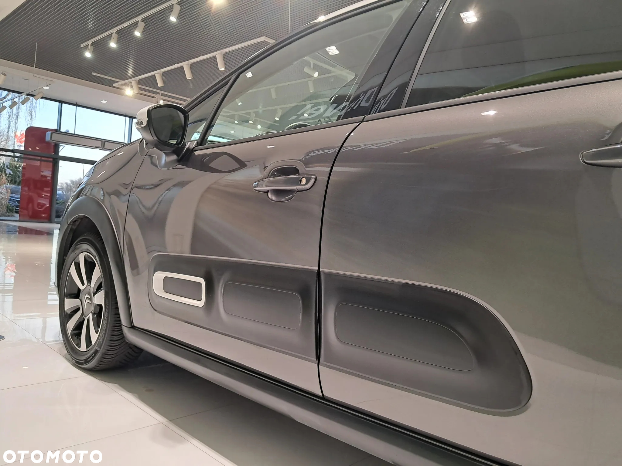 Citroën C3 1.2 PureTech Shine - 9