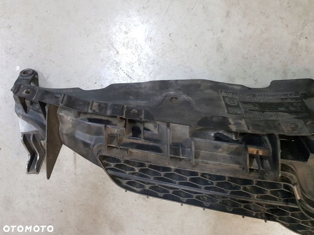 atrapa grill 53111-12a00 toyota auris i e15 eur hb 07r - 5