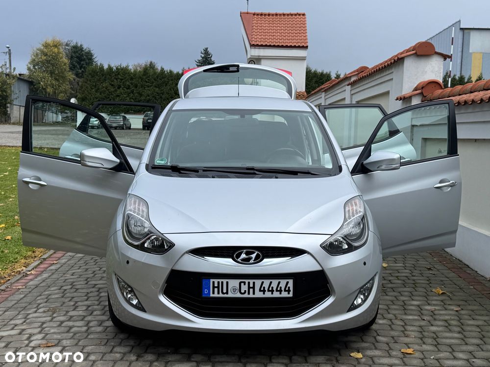 Hyundai ix20 - 24