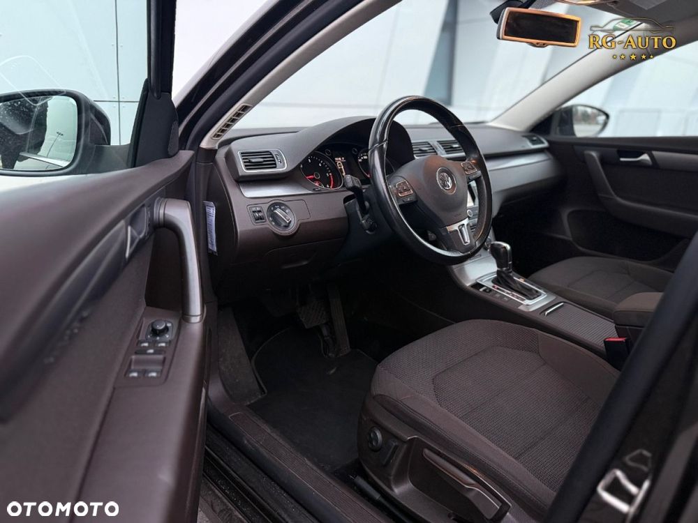 Volkswagen Passat - 10