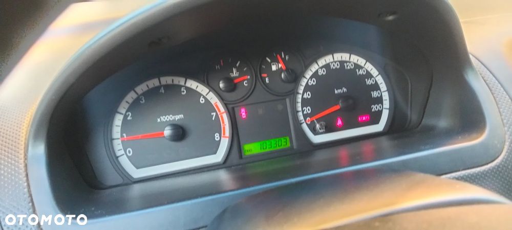 Chevrolet Aveo 1.2 16V Base - 3