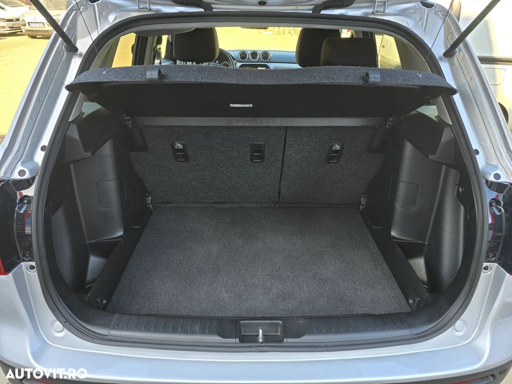 Suzuki Vitara 1.4 Boosterjet MHEV Passion - 20