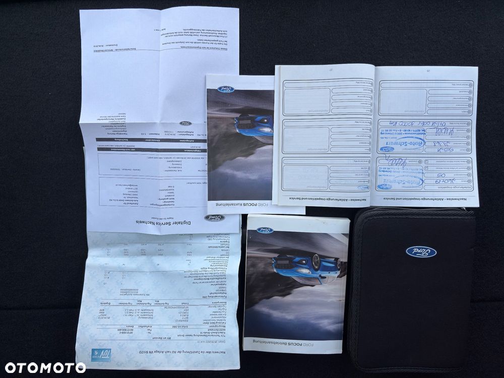 Ford Focus 1.0 EcoBoost Titanium - 25