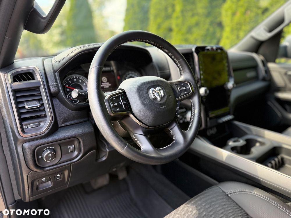 RAM 1500 - 18