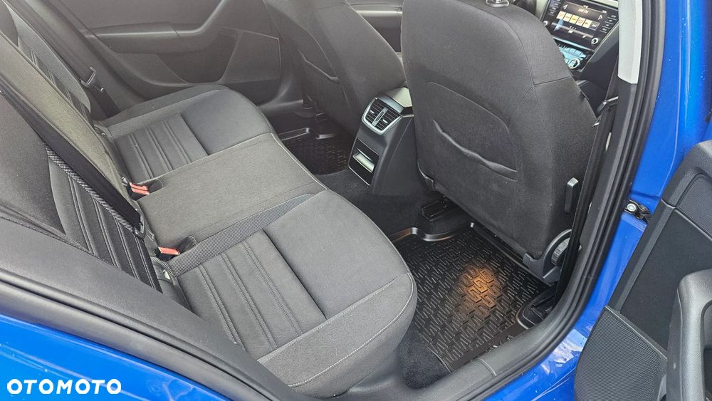Skoda Octavia 1.6 TDI Ambition DSG - 28