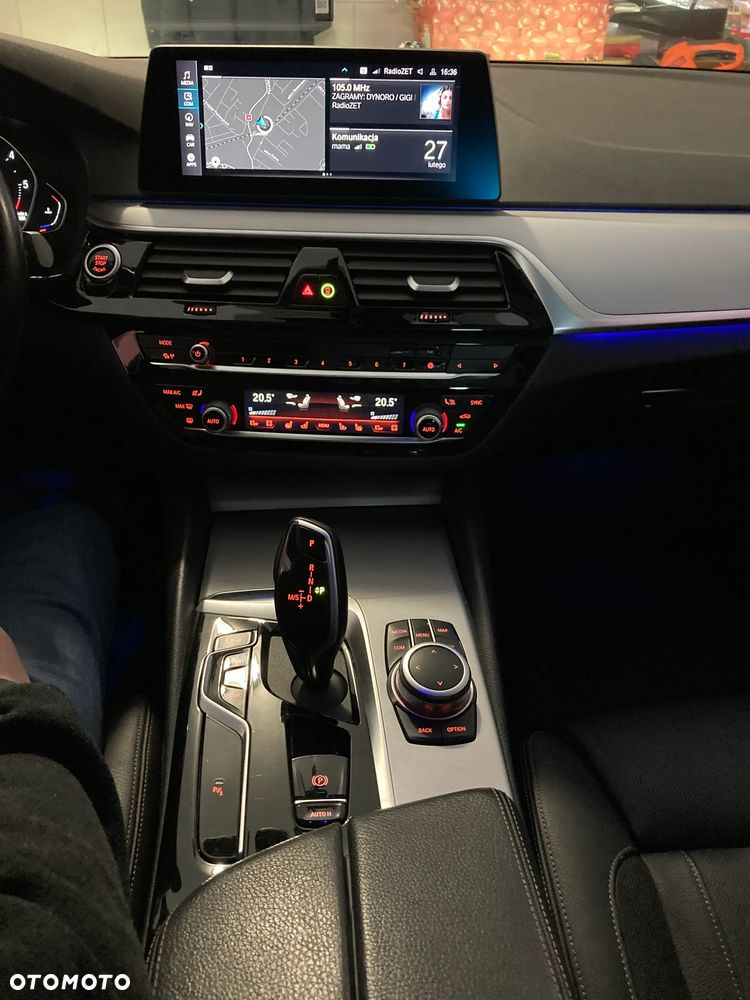 BMW Seria 5 520d - 10