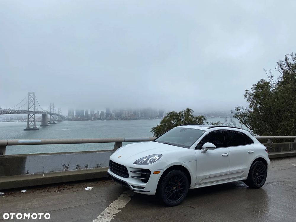 Porsche Macan Turbo - 14