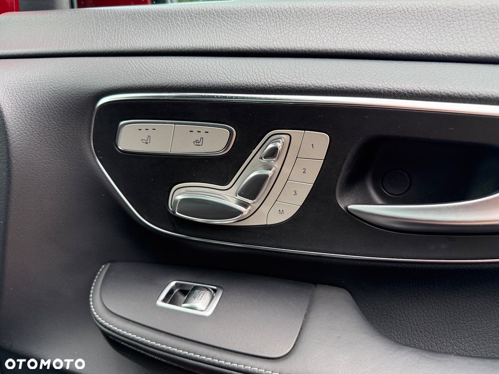Mercedes-Benz Klasa V 300 d 4-Matic Avantgarde 9G-Tronic (d³ugi) - 16