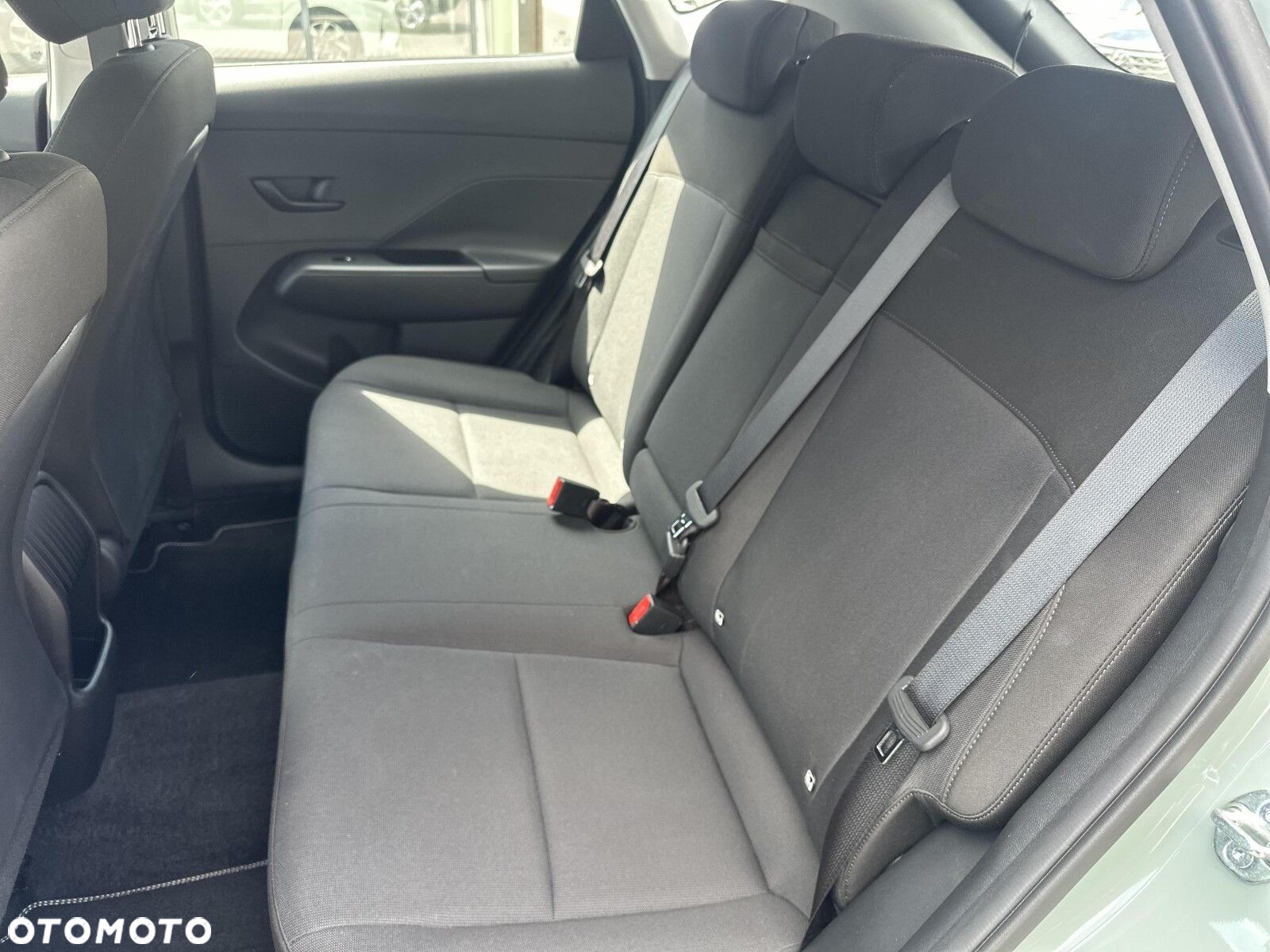 Hyundai Kona 1.6 GDI Hybrid Smart DCT - 16