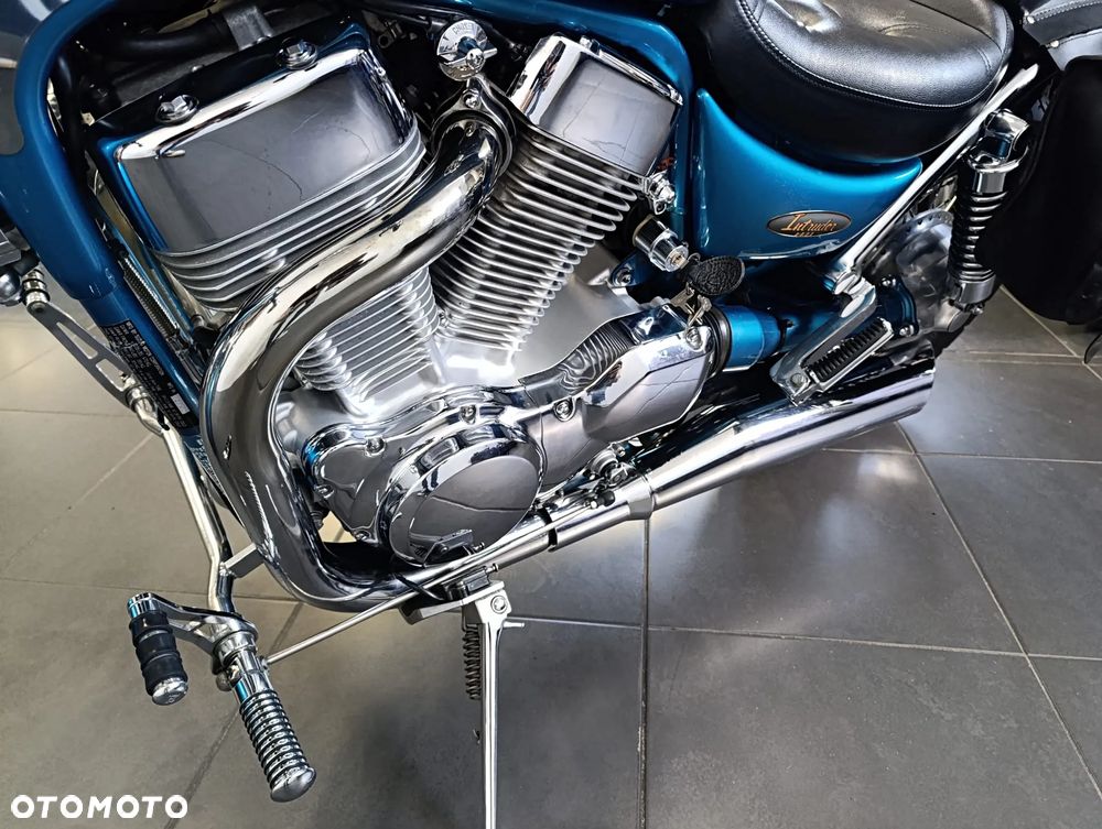 Suzuki Intruder - 9