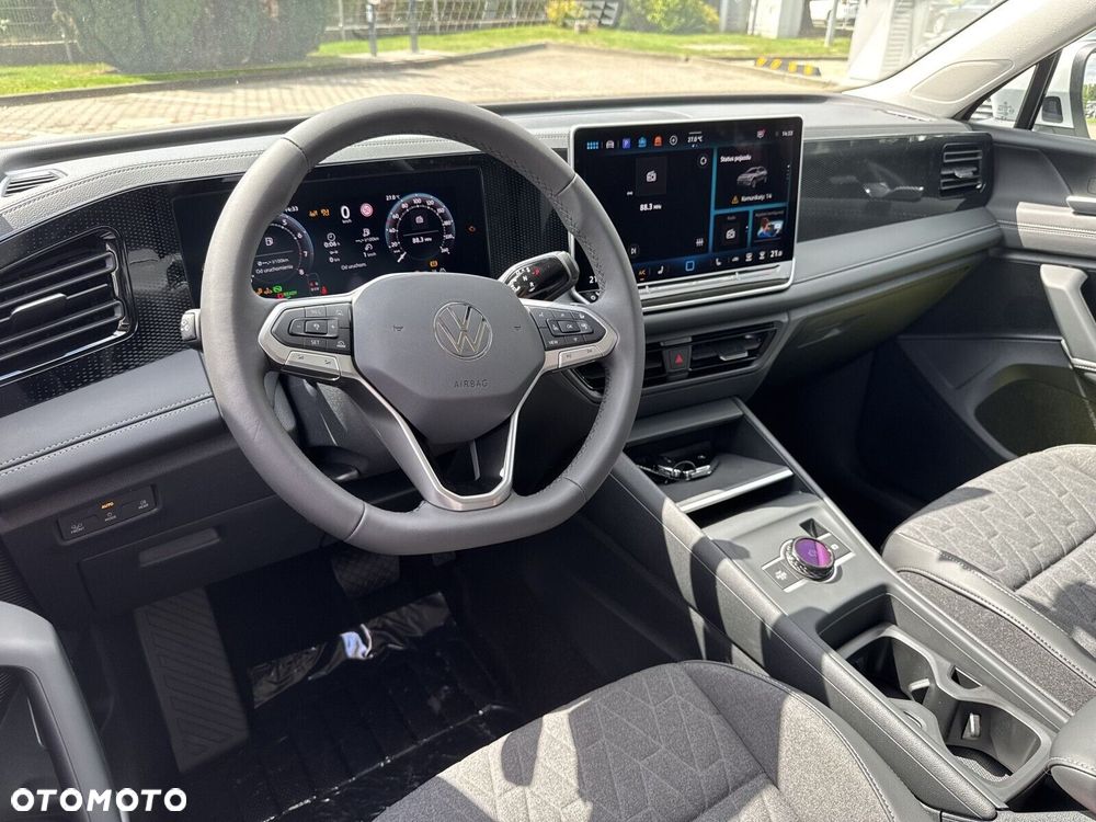 Volkswagen Tiguan - 10
