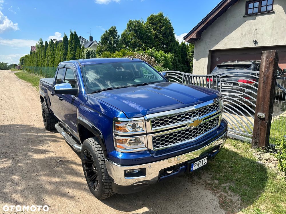 Chevrolet Silverado - 1