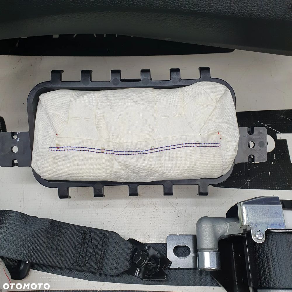 KIA X-CEED III 3 PRZED LIFT DESKA ROZDZIELCZA KONSOLA KOKPIT PULPIT PODUSZKI AIRBAG AIR BAG PASY KIT SET - 10