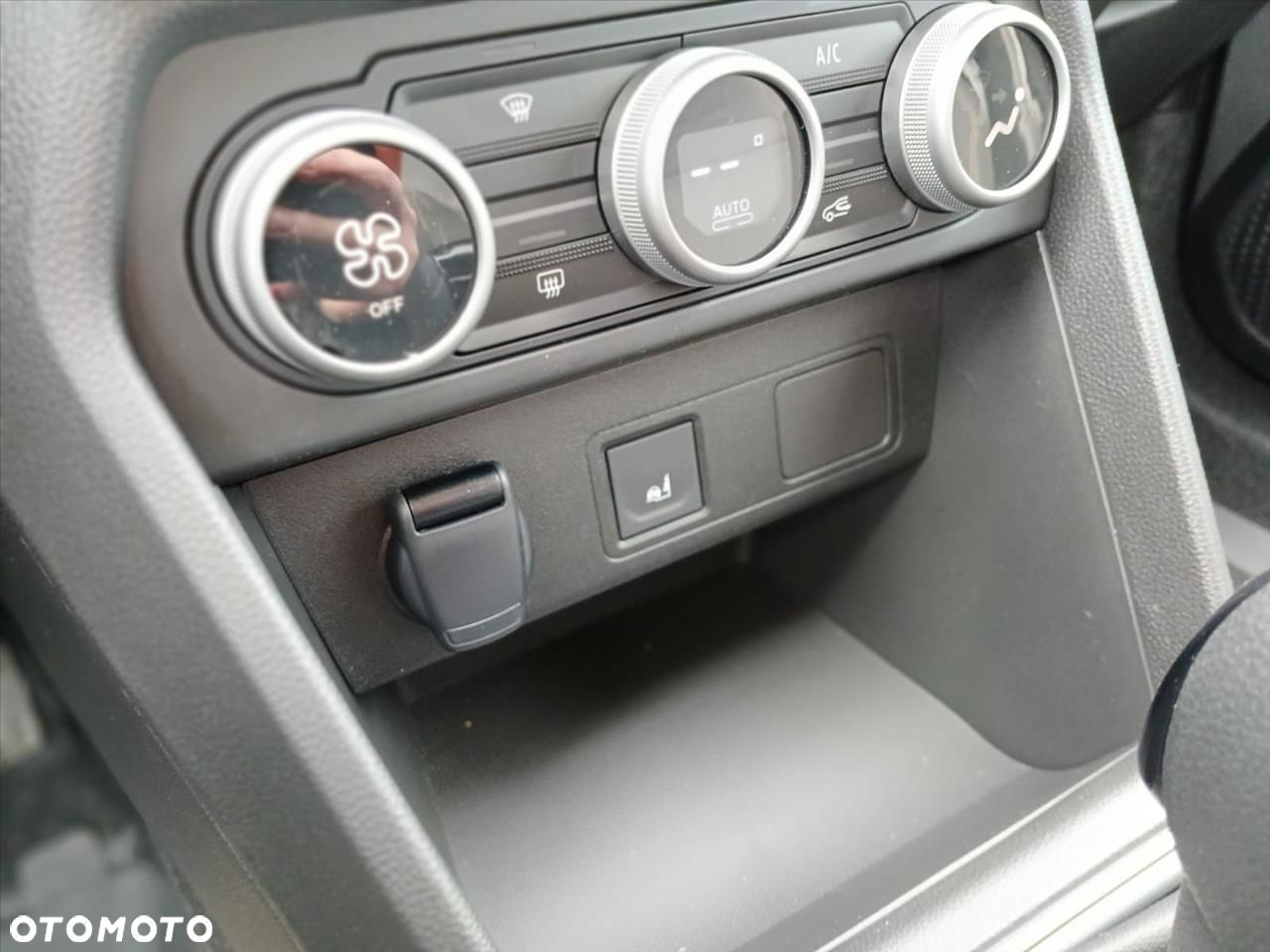 Dacia Jogger 1.6 Full Hybrid 140 Extreme MMT - 14