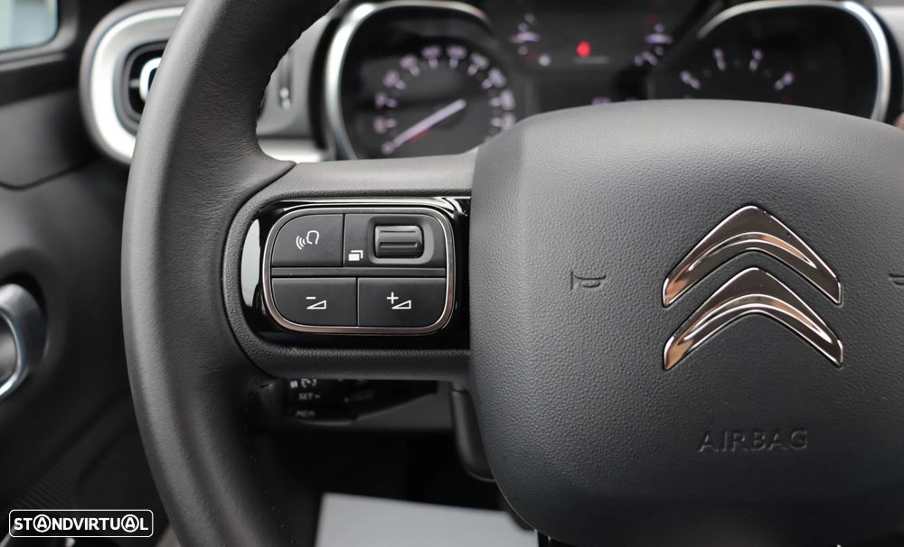 Citroën C3 1.2 PureTech Shine EAT6 - 25