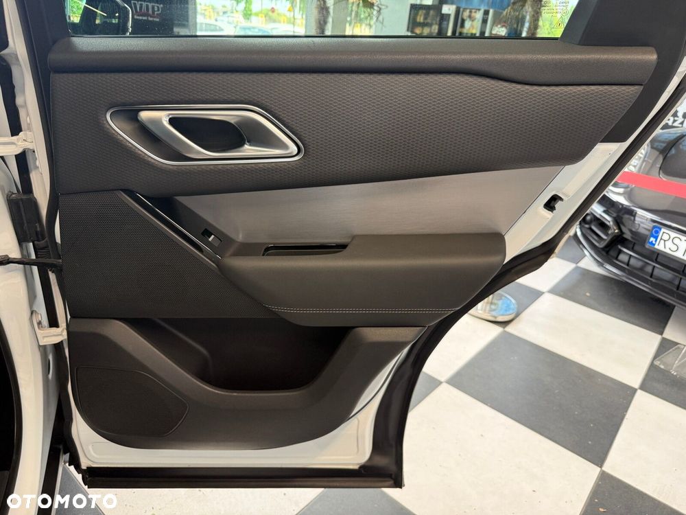 Land Rover Range Rover Velar - 15
