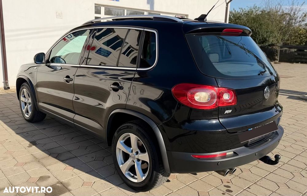Volkswagen Tiguan - 5
