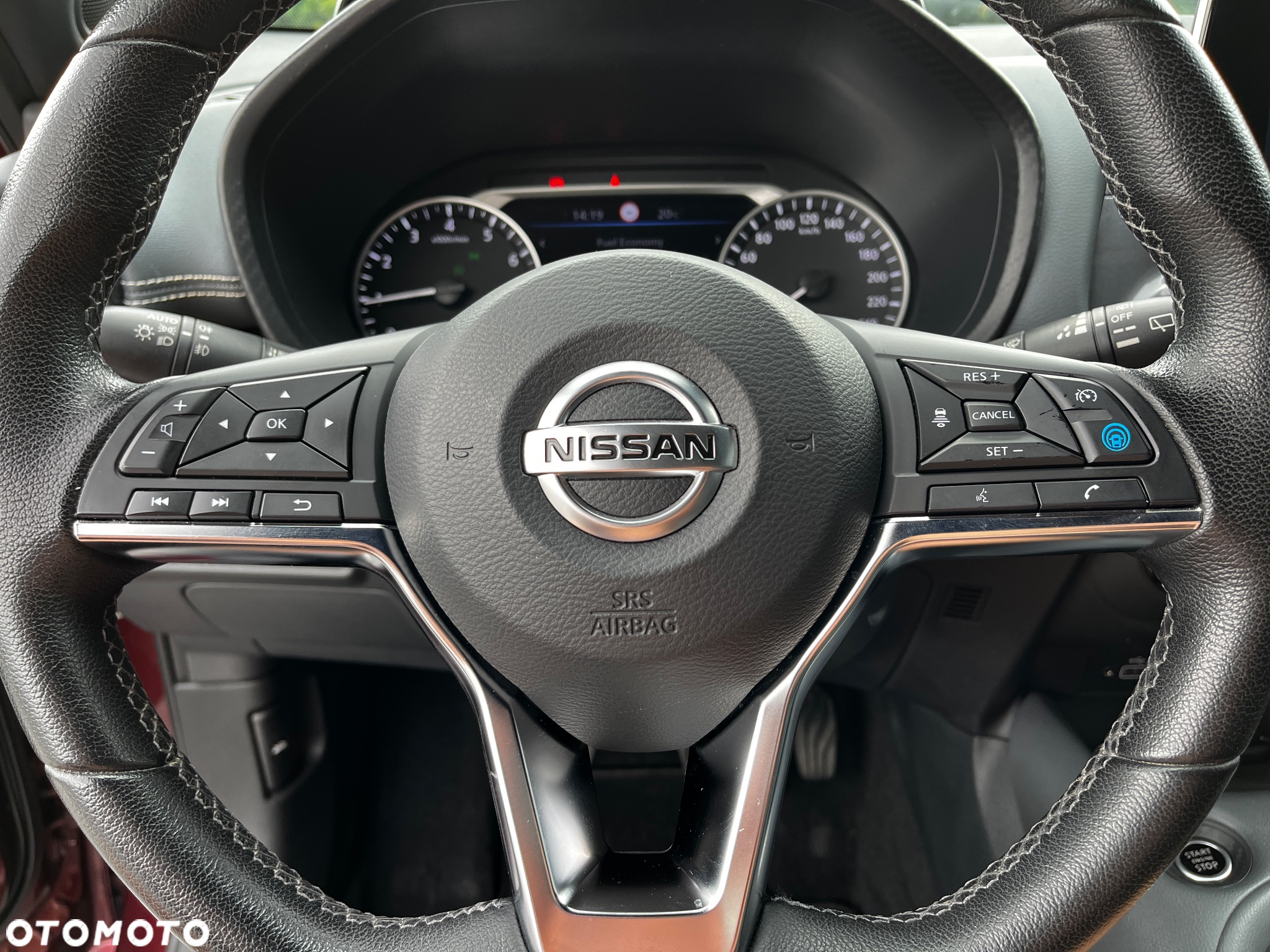 Nissan Juke 1.0 DIG-T N-Connecta - 12