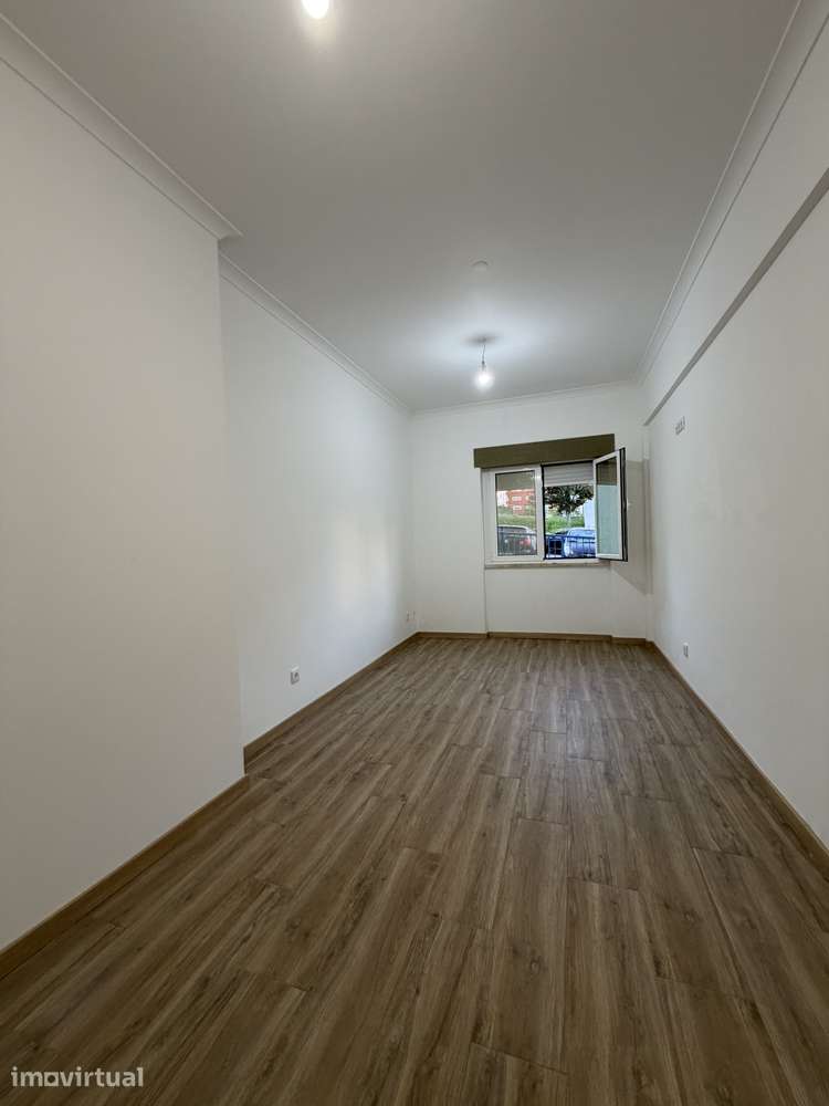 APARTAMENTO DE 54 m² TOTALMENTE REMODELADO A ESTREAR - Grande imagem: 5/15