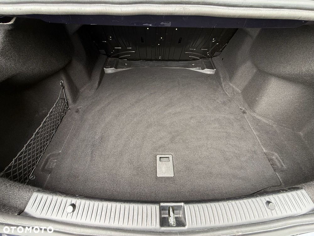 Mercedes-Benz Klasa C 180 7G-TRONIC - 16