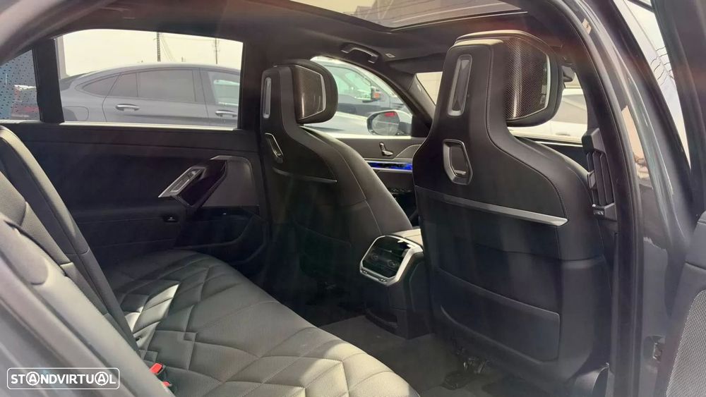 BMW i7 xDrive60 Pack Desportivo M Pro - 21