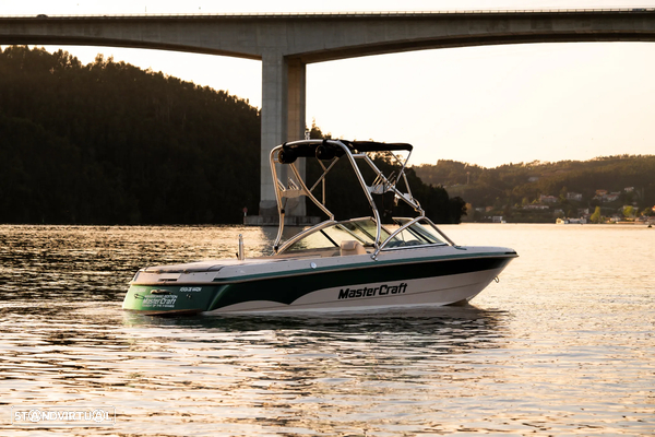 Mastercraft Prostar 205 Wakeboard Edition