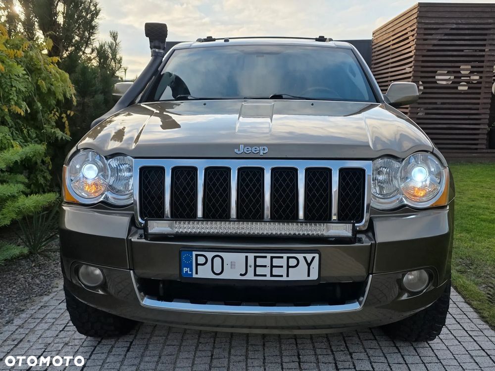 Jeep Grand Cherokee - 18