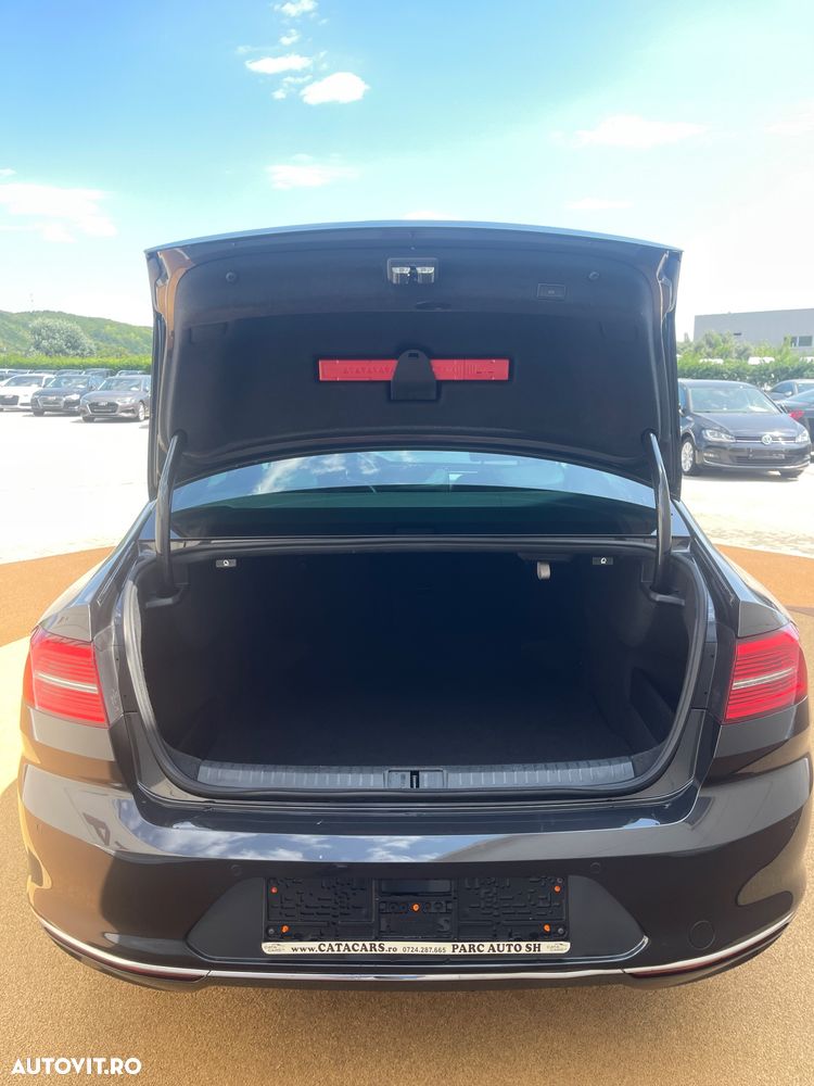 Volkswagen Passat 2.0 TDI DSG (BlueMotion Technology) Highline - 24
