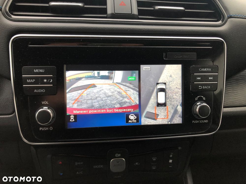 Nissan Leaf 40 kWh TEKNA - 9