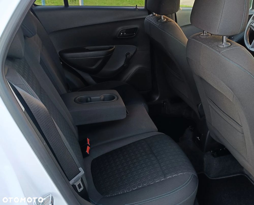 Chevrolet Trax 1.6 LS - 21