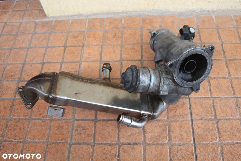 ZAWÓR EGR CHŁODNICZKA MERCEDES W210 3.2 CDI A6131420079 - 3